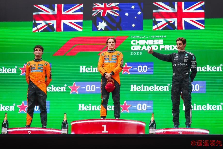 [图]F1中国大奖赛：皮亚斯特里夺冠 迈凯伦包揽前二